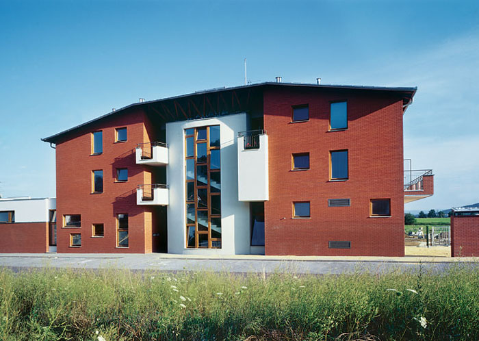 2001 - 2003: Bytový dům s pečovatelskou službou / Strakonice